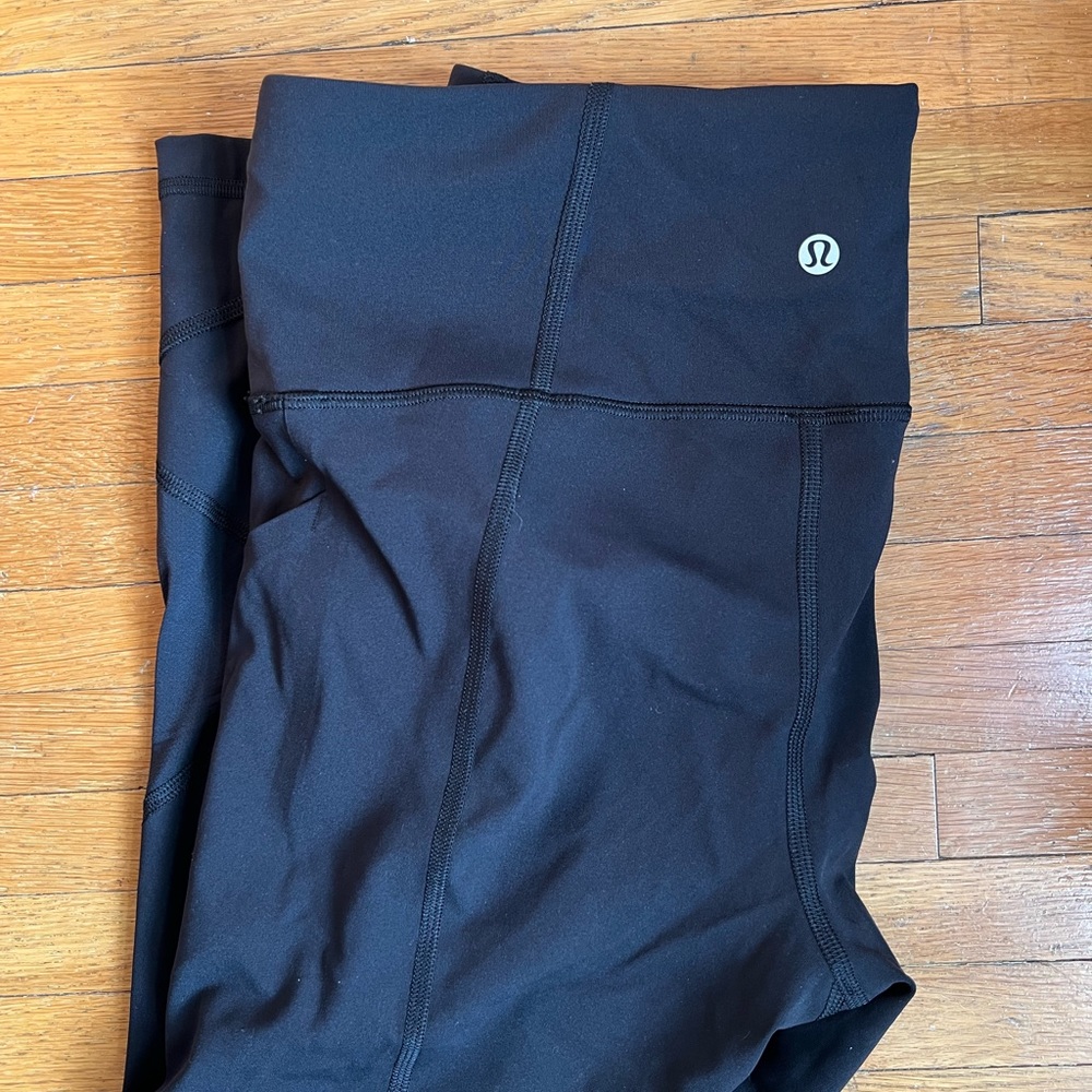 Lululemon crop leggings